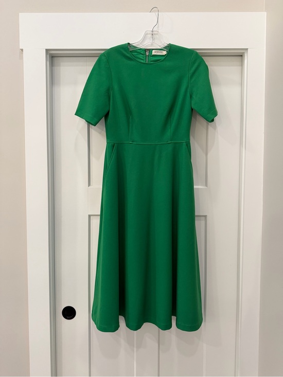 Roolee Dresses & Skirts - Roolee Kelly Green Fit-and-Flare Midi Dress size small